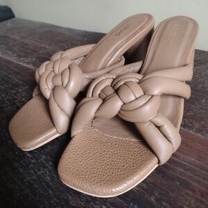 NEW Kaanas Bekasi Nautical Knot Tan Puff Slide Sandals Size 8